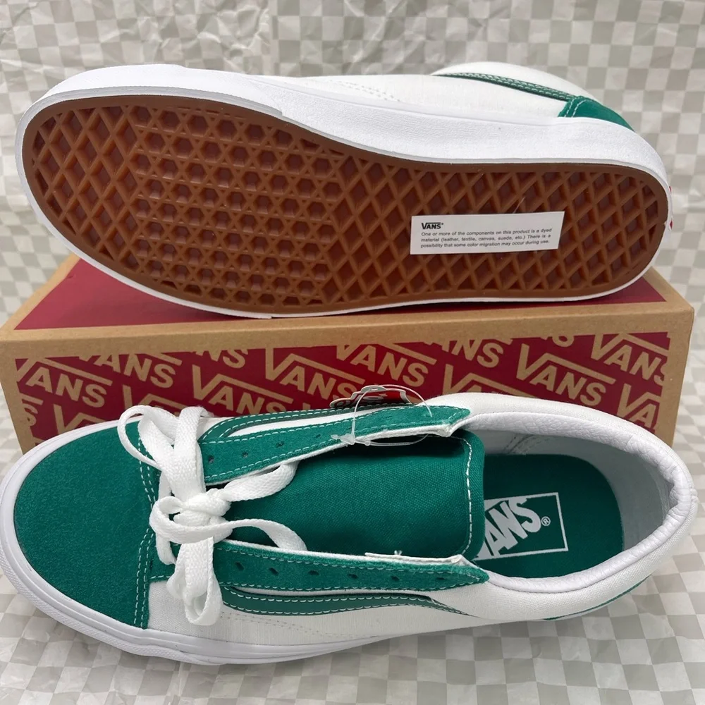 Vans WMNS Style 36 'Classic Sport -
Cadmium Green Sneakers
VN0A54F69YE - Picture 5 of 16